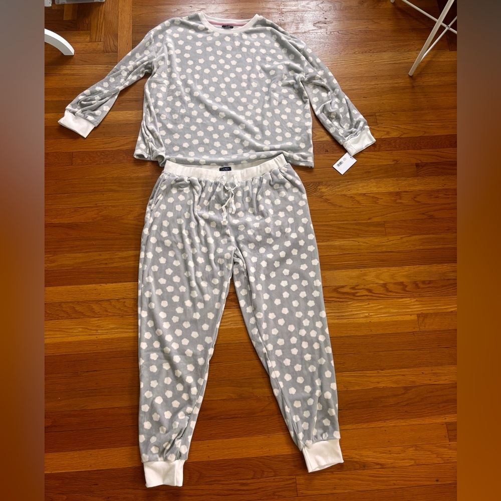 BNWT plush cozy Kate Spade pajama set